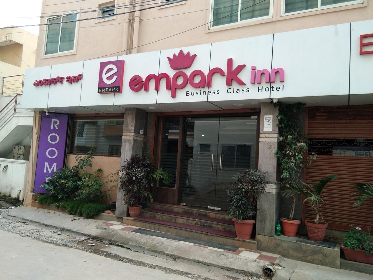 Empark Inn Bangalore Luaran gambar