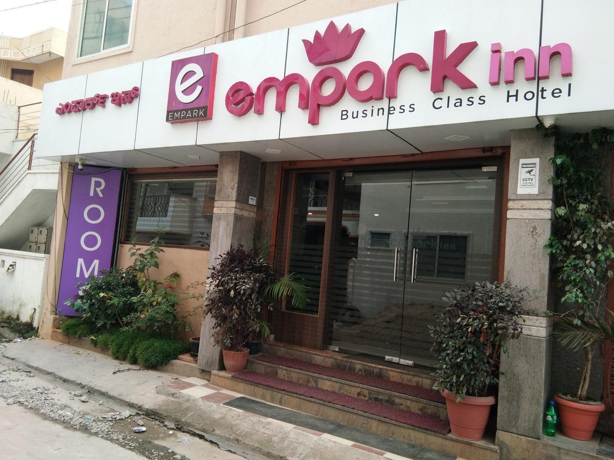 Empark Inn Bangalore Luaran gambar